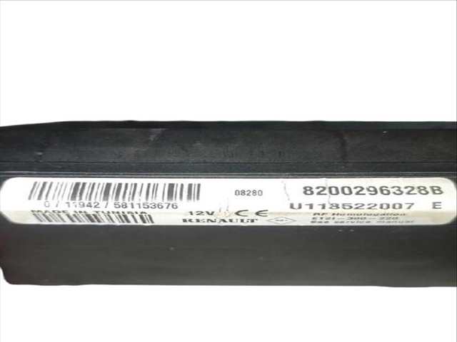 Foto 3ª: Caja Reles Fusibles Dacia Sandero 1.5 DCI (2008)