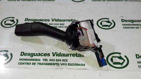 Foto 2ª: Mando Multifuncion Volkswagen Golf HIGHLINE 4MOTION BERLINA 140CV 103KW [BKD] (2007)