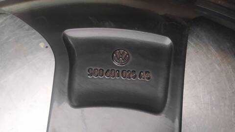 Foto 3ª: LLanta Chapa Volkswagen Golf GTD BLUEMOTION TECH. 184CV 135KW [CUN] (2013)