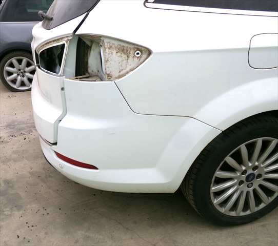 Foto 2ª: Paragolpes Trasero Ford Mondeo 2.0 TDCI RANHERA,2010-2015 [UFBA] (2011)