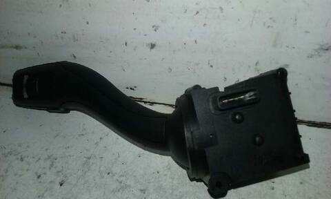 Foto 2ª: Mando Multifuncion Audi A6 3.0 V6 24V TDI BERLINA 225CV 165KW [BMK] (2004)