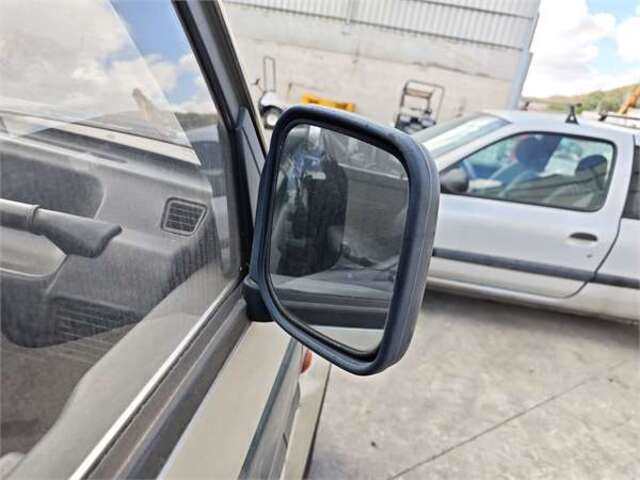 Retrovisor Derecho Mitsubishi Montero SIN PAPELES