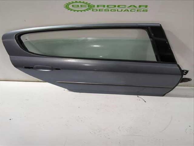 Foto 2ª: Puerta Trasera Derecha Peugeot 407 1.6 HDI 110 6D9HZC 6D9HYC) 109CV [9HY (DV6TED4) 9HZ (DV6TED4)] (2004)