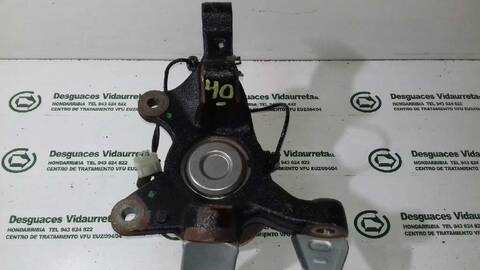 Foto 3ª: Mangueta Delantera Izquierda Mercedes Clase V 200 136CV 100KW (2014)