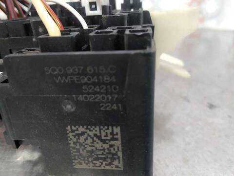 Foto 2ª: Caja Reles Fusibles Skoda Octavia SCOUT 4X4 150CV 110KW [CRM] (2017)