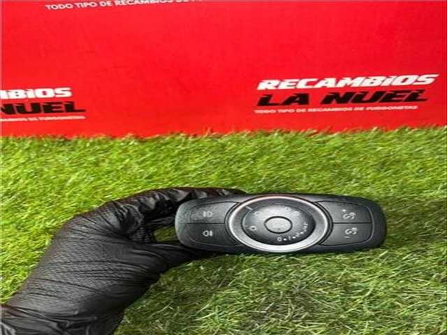 Foto 4ª: Mando Multifuncion Ford Transit 2.0 320 L1 TRANSIT TREND [2 0 LTR. - 96 KW TDCI CAT] 131CV [BKFA] (2019)