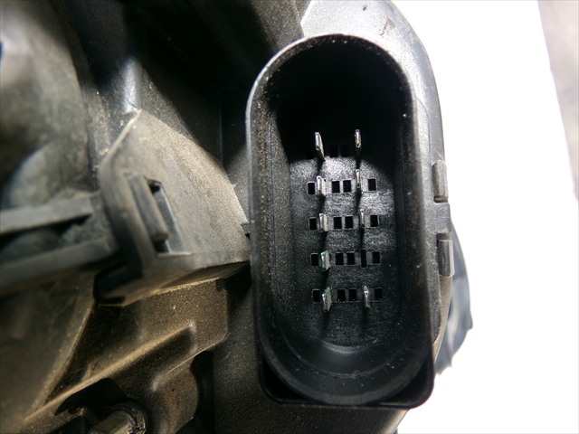 Foto 3ª: Faro Izquierdo Volkswagen Touran 1.9 TDI 2003-2006 [AVQ] (2004)