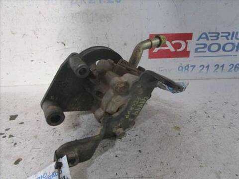 Foto 2ª: Bomba Servodireccion Nissan Navara 2.5 DI 133CV 98KW PICK UP D22) [D-YD25] (2004)