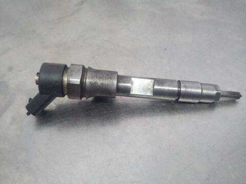 Foto 2ª: Inyectores Bmw Serie 5 518 2.5 24V TD CAT BERLINA 177CV 130KW