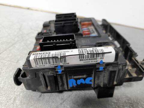 Foto 2ª: Caja Reles Fusibles Citroen Xsara 1.6 HDI CAT 9HY - DV6TED4) PICASSO 109CV 80KW (2008)