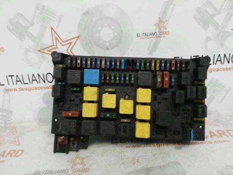 Foto 1ª: Caja Reles Fusibles Mercedes Clase ML 500 5.0 G 292CV 215KW (1997)