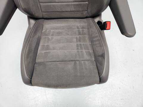 Foto 3ª: Asiento Delantero Derecho Volkswagen Transporter T7 MULTIVAN ST) LIFE EHYBRID [DGEA] (2022)