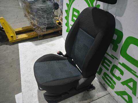 Foto 2ª: Asiento Delantero Izquierdo Ford Fiesta AMBIENTE 68CV (2001)