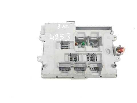 Foto 3ª: Caja Reles Fusibles Bmw Serie 3 315 330XI [N52B30A] (2007)