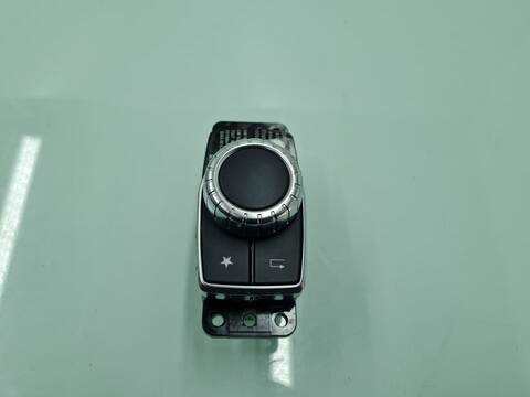 Foto 2ª: Mando Multifuncion Mercedes Clase A 140 A 45 AMG 4-MATIC 176.052) 381CV 280KW [133980] (2017)
