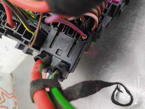 Foto 2ª: Caja Reles Fusibles Seat Ibiza 1.6 TDI 116CV 85KW [DGT] (2017)