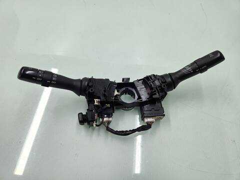 Mando Multifuncion Lexus IS 220D 177CV 130KW