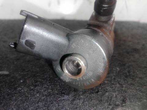 Foto 3ª: Inyectores Iveco Daily 2.3 DIESEL 136CV 100KW CAJA CERRADA [F1AC0481H*A] (2010)