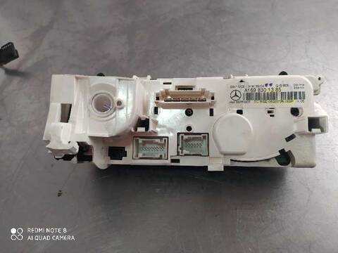 Foto 3ª: Mando Calefacción A. A. Mercedes Clase A 140 A 200 CDI 169.308) 140CV 103KW [640941] (2006)