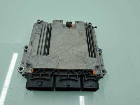 Foto 1ª: Centralita Motor ECU Nissan Qashqai ACENTA 4X4 131CV 96KW [R9M] (2009)