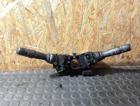 Mando Multifuncion Toyota Yaris ACTIVE 1 CAT 69CV