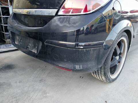 Foto 2ª: Paragolpes Trasero Opel Astra Z17DTH (2006)