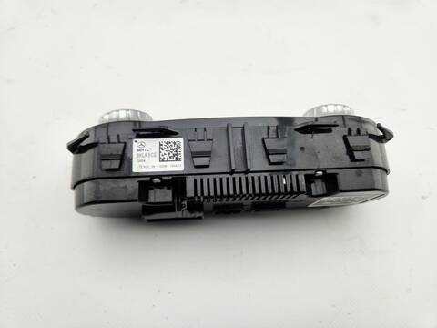 Foto 4ª: Mando Climatizador Mercedes Clase A 140 A 45 AMG 4-MATIC 176.052) 360CV 265KW [133980] (2013)