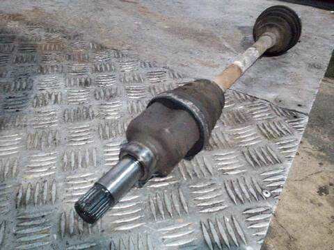 Foto 3ª: Transmision Delantera Izquierda Citroen C3 1.4 HDI SX 68CV 50KW [8HXDV4TD] (2004)