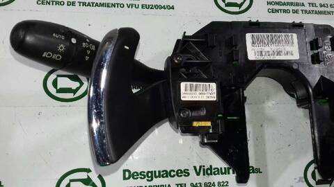 Foto 2ª: Mando Multifuncion Citroen C4 1.6 16V HDI FAP PICASSO 109CV 80KW [9HZ] (2007)
