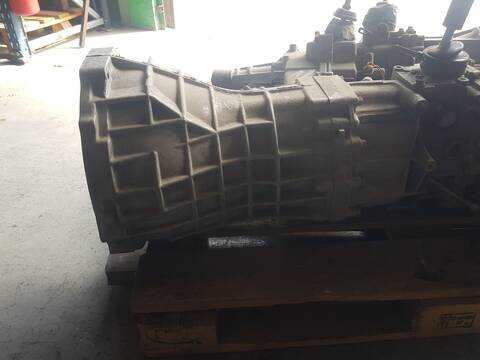 Foto 2ª: Caja Cambios Nissan Navara 2.5 TD 103CV 76KWPICK-UP D22) (1998)