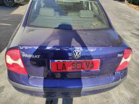 Portón Volkswagen Passat ALT BERLINA