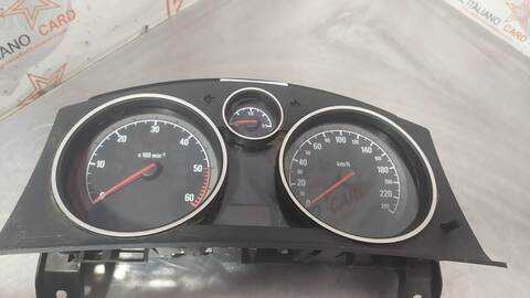 Foto 4ª: Cuadro de Instrumentos Opel Astra COSMO 125CV 92KW [Z17DTR] (2011)