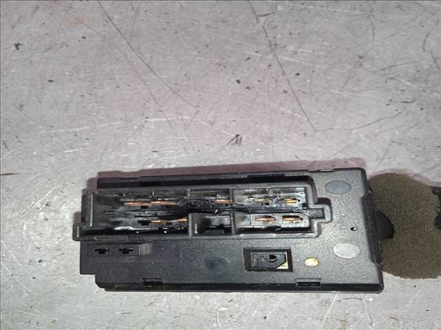 Foto 2ª: Mando Luces Peugeot 306 1.9 DIESEL [WJZ] (2000)