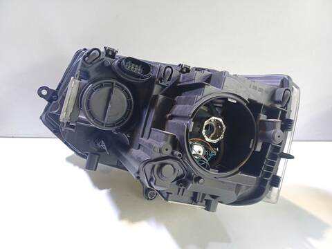 Foto 3ª: Faro Derecho Volkswagen Multivan 2.0 TDI 102CV 75KW T5 7HM 7HN 7HF 7EF 7EM 7EN) [CFCA] (1950)
