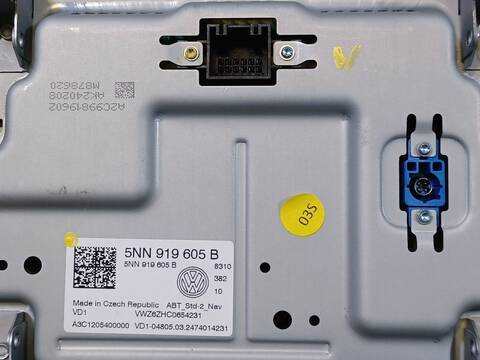 Foto 3ª: Pantalla Multifuncion Volkswagen T-Roc 1.5 TSI 150CV 110KW [DXDB] (2024)