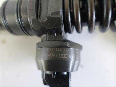 Foto 2ª: Inyectores Seat Ibiza 1.9 TDI 100CV 74KW [AXR] (2007)