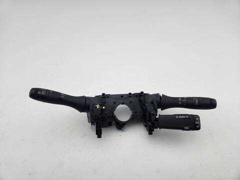 Mando Multifuncion Renault Arkana TECHNO 140CV 103KW