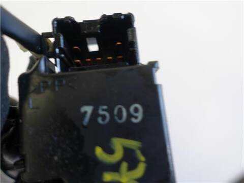 Foto 3ª: Mando Multifuncion Nissan Patrol 2.8 TD 129CV 95KW [RD28TI] (2000)