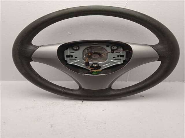 Volante Bmw Serie 1 114 2.0 TD 105KW
