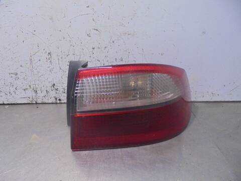 Piloto Trasero Derecho Renault Laguna AUTHENTIQUE 120CV 88KW