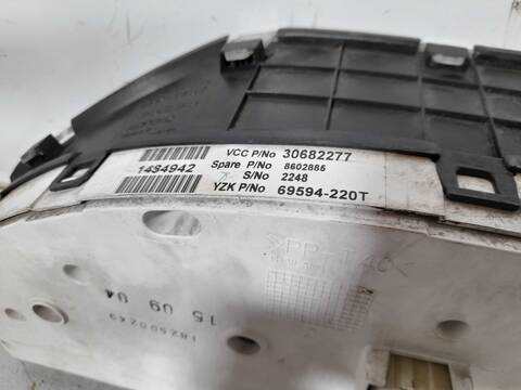 Foto 4ª: Cuadro de Instrumentos Volvo S60 2.4 D BERLINA 163CV 120KW [D5244T] (2004)