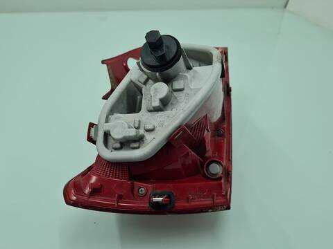 Foto 4ª: Piloto Trasero Derecho Seat Ibiza SPORT 86CV 63KW [CGG] (2011)