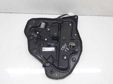 Foto 1ª: Elevalunas Manual Trasero Derecho Mazda CX3 2.0 G CAT 121CV 89KW [PE] (2019)