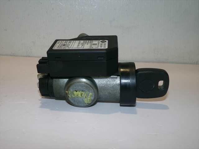 Foto 2ª: Antirrobo Nissan Micra 1.3 G 1998-2000 [CG13] (1999)