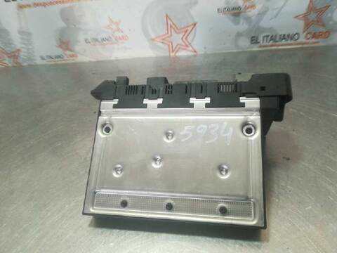 Foto 4ª: Caja Reles Fusibles Mercedes Clase C 160 350 219.356) 272CV 200KW [272964] (2004)