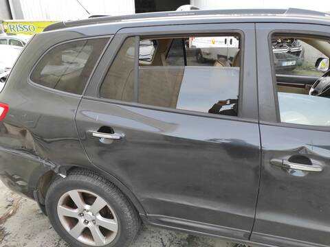 Puerta Trasera Derecha Hyundai Santa Fe D4EB