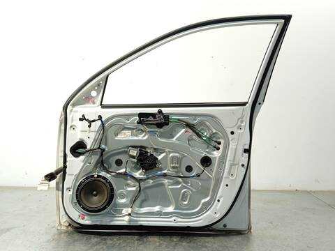 Foto 4ª: Puerta Delantera Derecha Hyundai i30 1.6 CRDI 90CV 66KW [D4FB] (2011)