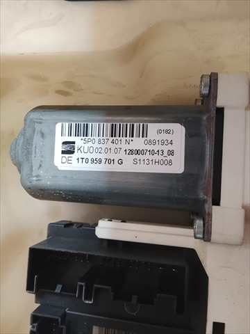 Foto 2ª: Elevalunas Eléctrico Trasero Izquierdo Seat Altea 1.9 TDI [D/BXE] (2007)