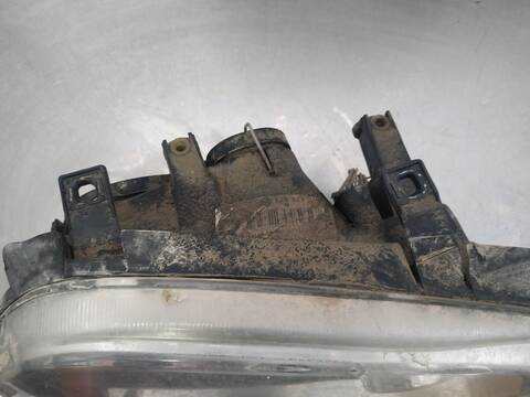 Foto 2ª: Faro Derecho Volkswagen Golf CONCEPTLINE BERLINA 101CV 74KW (2001)