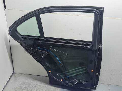 Foto 3ª: Puerta Trasera Izquierda Mercedes Clase C 160 2.1 CDI CAT BERLINA 170CV 125KW [OM651911] (2010)